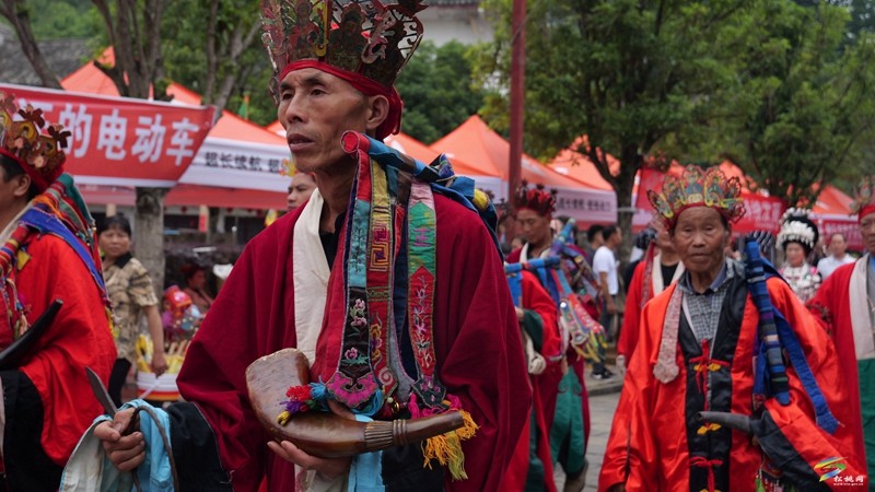 松桃：數(shù)萬賓客共慶苗族“四月八”