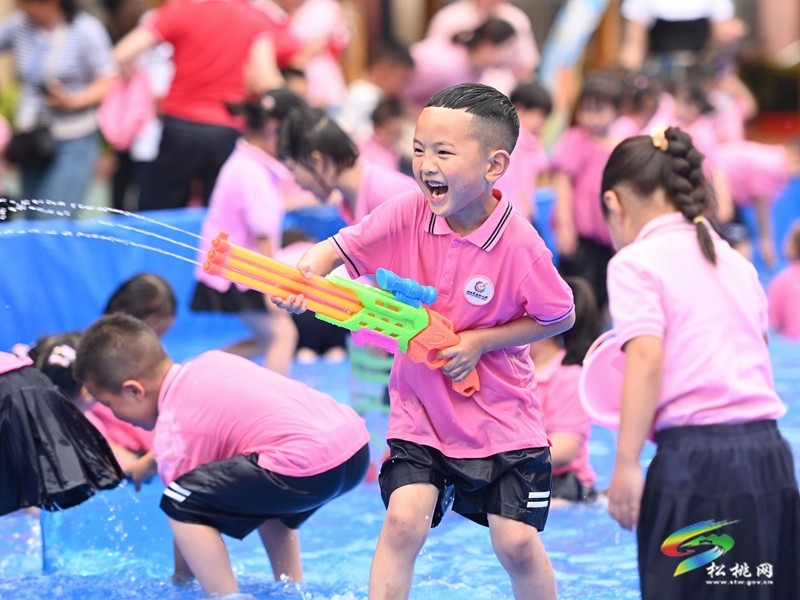 縣實驗幼兒園：六一快樂 多彩游園活動樂趣多