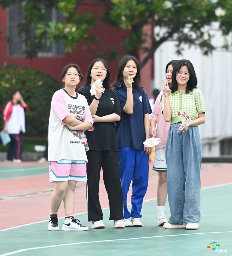 松桃：高考結束  考生有話說