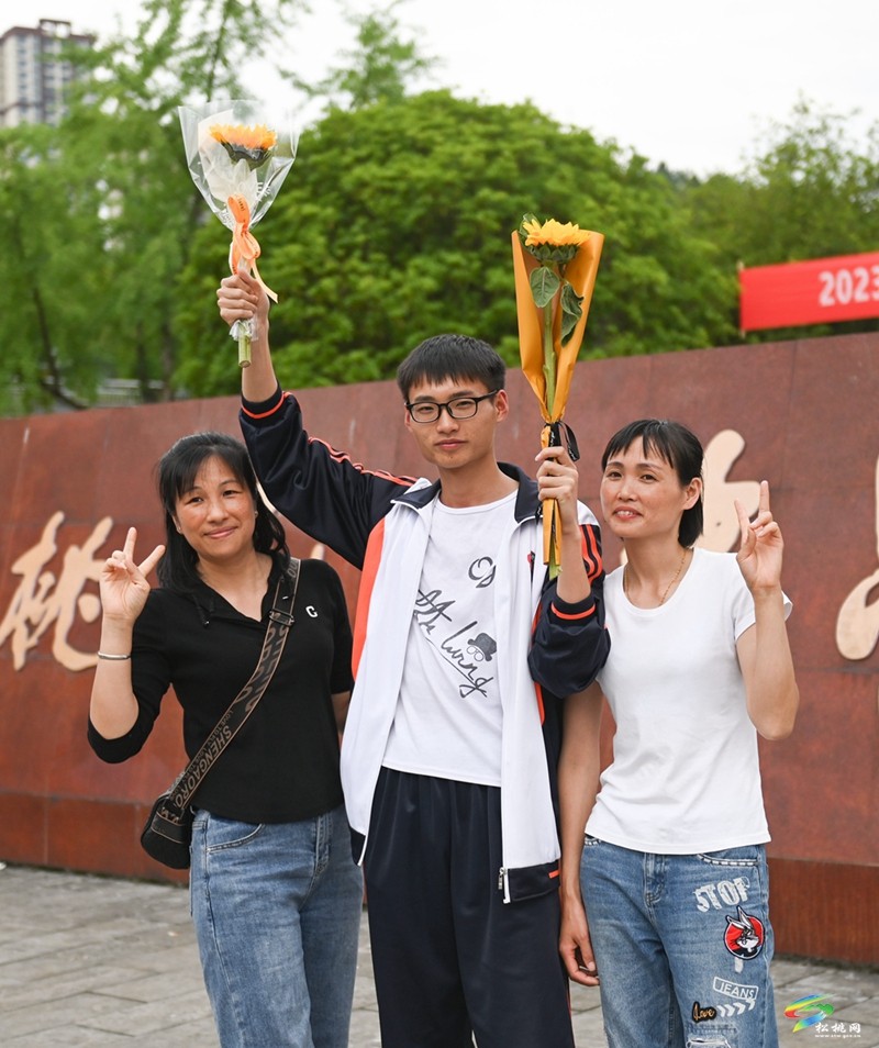 松桃：高考結束  考生有話說