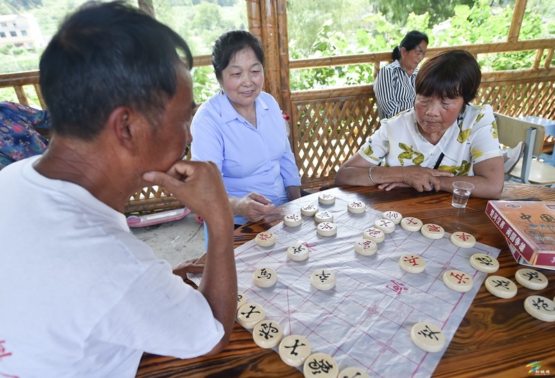 【網絡中國節(jié)·端午】松桃大路鎮(zhèn)：愛心敬老人 歡樂過端午