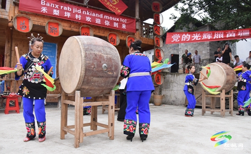 黨的光輝照苗疆 苗疆子女享安康——盤石鎮(zhèn)舉辦慶祝建黨102周年文藝演出