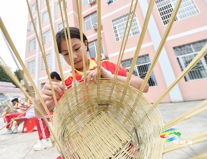 松桃：多彩社團(tuán) 快樂成長