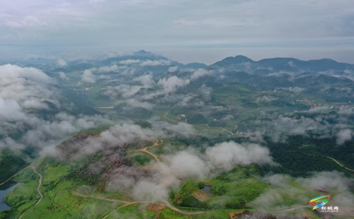 貴州松桃：夏日美景如畫