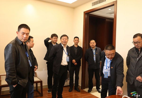 縣人大常委會開展主題教育典型案例解剖式調(diào)研并召開縣人大常委會理論學(xué)習(xí)中心組、機(jī)關(guān)黨組中心組集中研討會