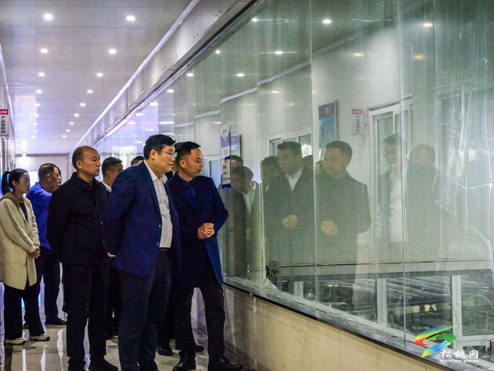 吳廷友帶隊赴重慶、成都招商考察