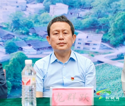 省委黨校老干處與盤信鎮(zhèn)麥地村共建鄉(xiāng)風文明