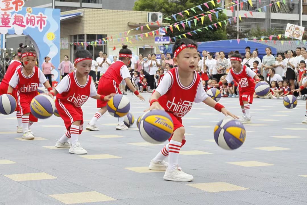 【歡度六一】松桃苗族自治縣第三幼兒園“童心童趣 暢樂游園”親子游園活動(dòng)
