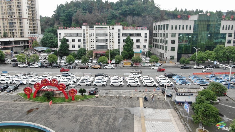 松桃舉行2023年“愛心送考 為夢(mèng)護(hù)航”新時(shí)代文明實(shí)踐集中示范活動(dòng)