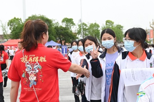 松桃：5470名考生奔赴考場