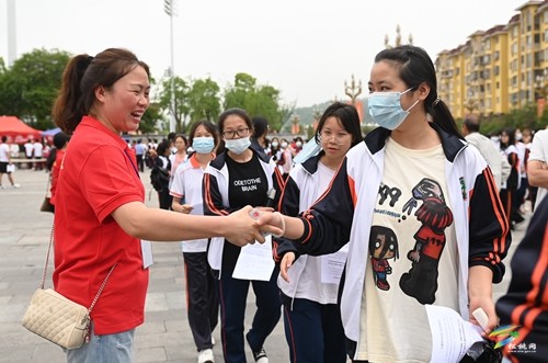 松桃：5470名考生奔赴考場