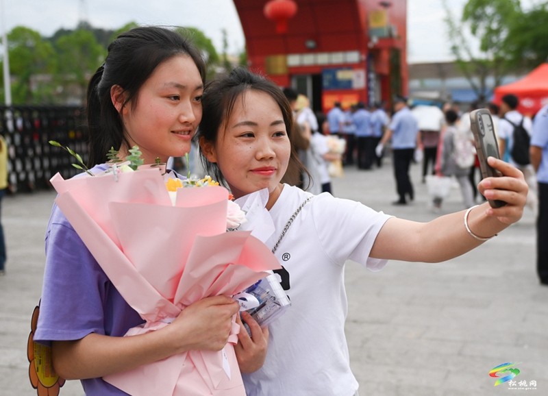 2023年全國高考結(jié)束，一起來看看那些精彩的瞬間~