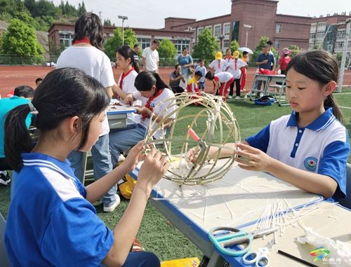 松桃舉行首屆中小學生勞動技能大賽