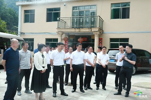全市干部人才“組團式”幫扶工作觀摩組來松觀摩調(diào)研