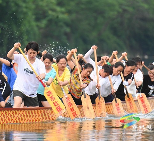 松桃：松江河上鼓聲響 奮力備戰(zhàn)龍舟賽
