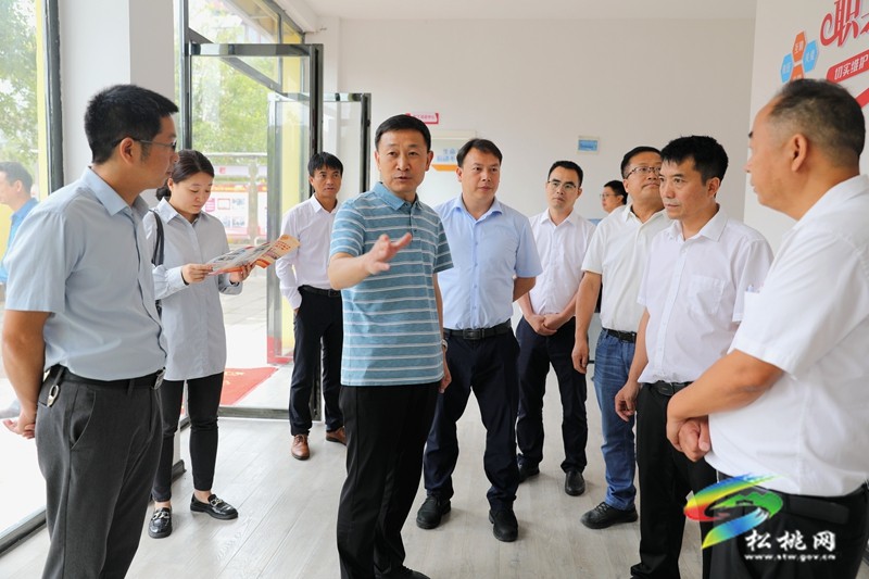 市總工會(huì)來(lái)松調(diào)研新就業(yè)形態(tài)勞動(dòng)者工作
