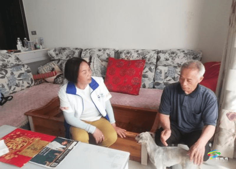 志愿探訪心連心，為老服務(wù)顯溫暖