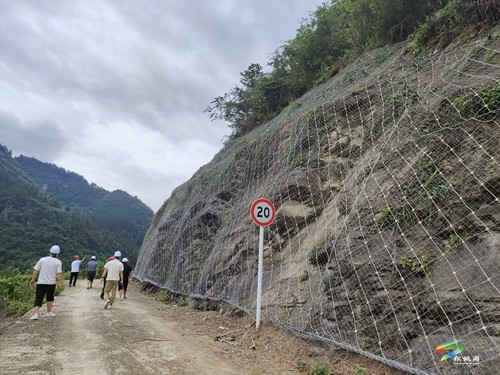 松桃：全力推進(jìn)武陵山區(qū)山水林田湖草沙一體化保護(hù)和修復(fù)工程