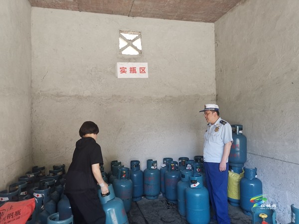 松桃消防開展城鎮(zhèn)燃氣消防安全專項檢查