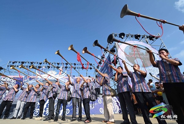 我縣舉辦“中國苗族情人節(jié)六月六”活動(dòng)