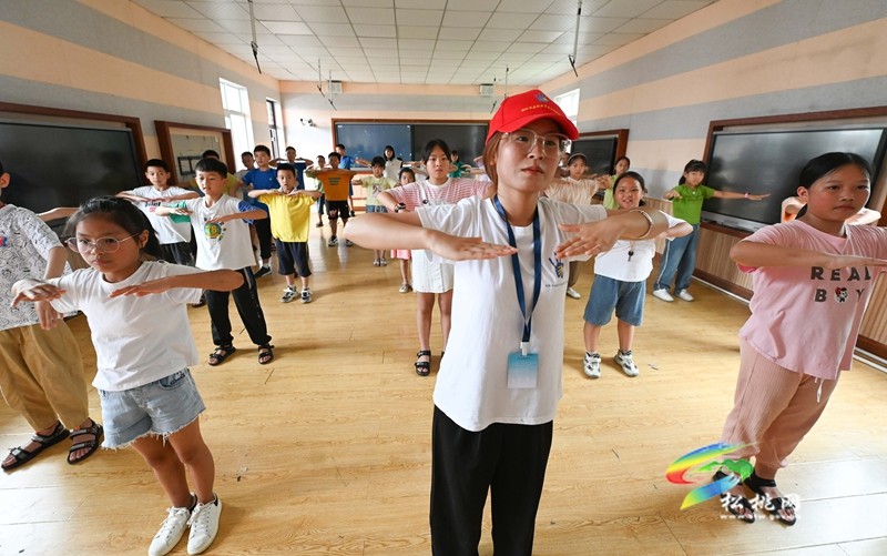 松桃：大學(xué)生支教?助力鄉(xiāng)村教育