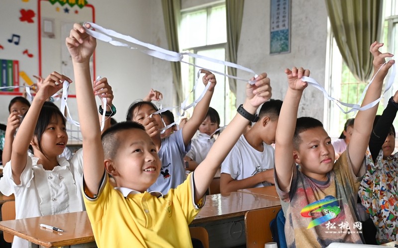 松桃：大學(xué)生支教?助力鄉(xiāng)村教育