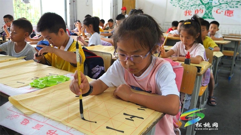 松桃：大學(xué)生支教?助力鄉(xiāng)村教育