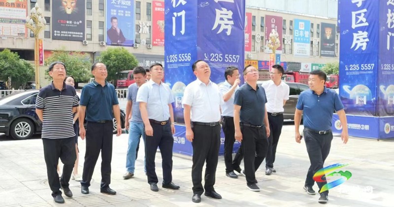 李俊宏來我縣調(diào)研住房和城鄉(xiāng)建設(shè)工作