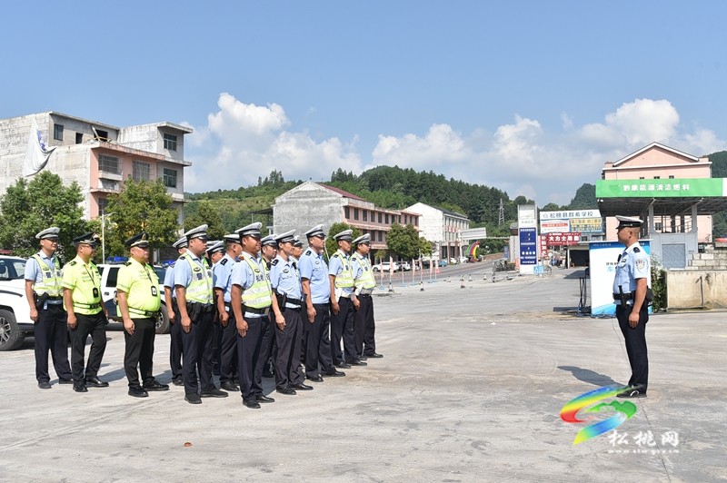 松桃：跨省聯(lián)合執(zhí)法，全力維護(hù)西南西北區(qū)域交通運(yùn)輸安全