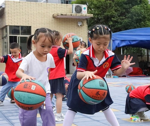 縣第三幼兒園：“幼”見(jiàn)開(kāi)學(xué)季