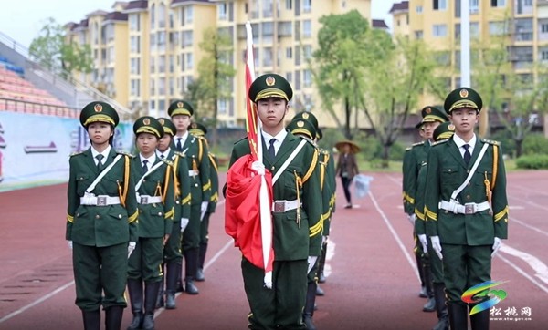 松桃第十屆中小學(xué)籃球三級(jí)聯(lián)賽開(kāi)幕式舉行