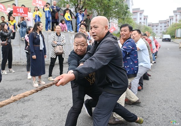 蓼皋街道團山社區(qū)：社區(qū)活動花樣多 搬遷群眾樂開顏
