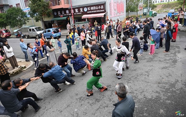蓼皋街道團山社區(qū)：社區(qū)活動花樣多 搬遷群眾樂開顏