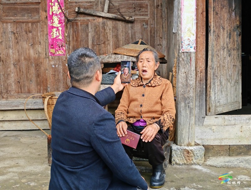 縣社保局：社保服務(wù)進(jìn)萬家 惠企惠民直送達(dá)