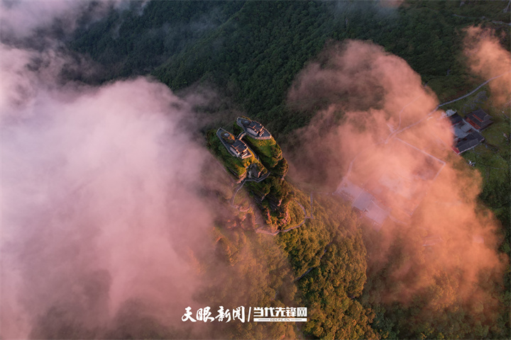 桃源深處美如畫(huà)｜以生態(tài)文明引領(lǐng)高質(zhì)量發(fā)展的銅仁實(shí)踐