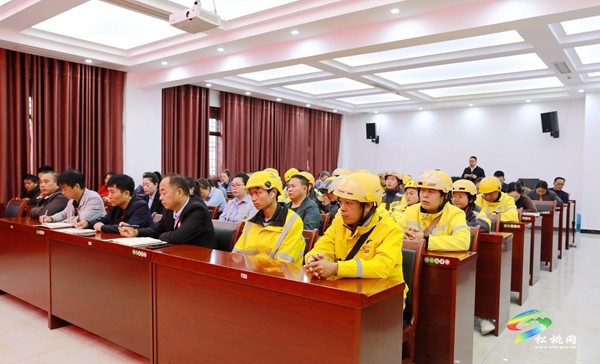 縣總工會開展中國工會第十八次全國代表大會精神宣講活動