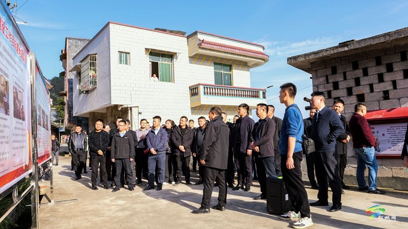 【清廉松桃】我縣召開(kāi)“清廉村居”推進(jìn)會(huì)暨現(xiàn)場(chǎng)觀摩會(huì)
