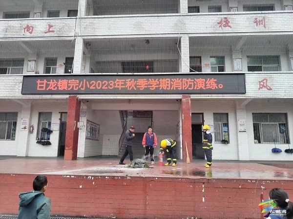 松桃公安：法治宣傳不停歇?筑牢安全“防護墻”