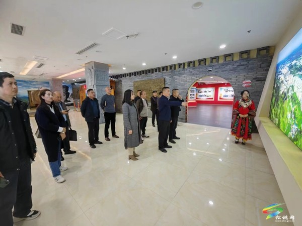 湘西州檔案館來(lái)縣檔案館開(kāi)展考察交流活動(dòng)