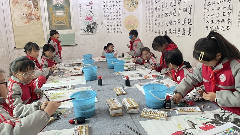 松桃：多彩社團(tuán)百花齊放 促進(jìn)學(xué)生全面健康發(fā)展