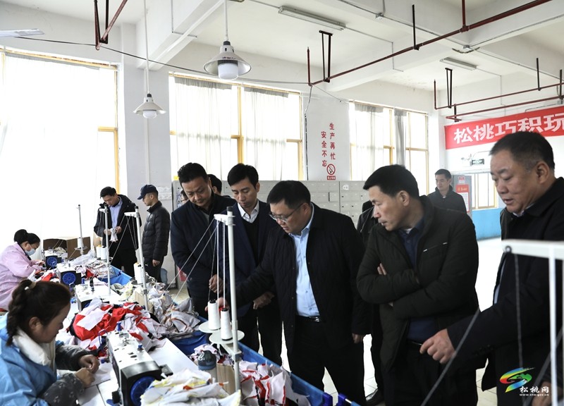 遵義市調(diào)研組來松開展東西部協(xié)作工作調(diào)研