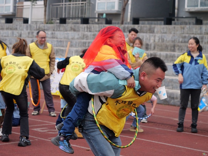 大坪場(chǎng)鎮(zhèn)幼兒園舉辦第四屆親子運(yùn)動(dòng)會(huì)