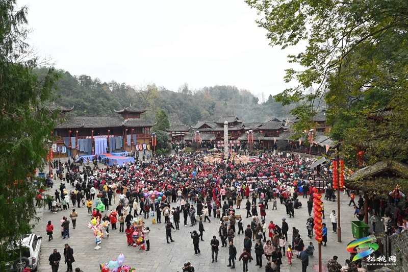 松桃：熱熱鬧鬧過苗年