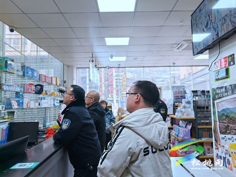 松桃開展節(jié)前出版物市場（影院）安全生產(chǎn)聯(lián)合檢查