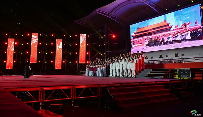 松桃民族中學慶祝建校90周年晚會今晚舉辦，彩排現(xiàn)場美圖搶先看~