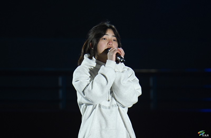 松桃民族中學慶祝建校90周年晚會今晚舉辦，彩排現(xiàn)場美圖搶先看~