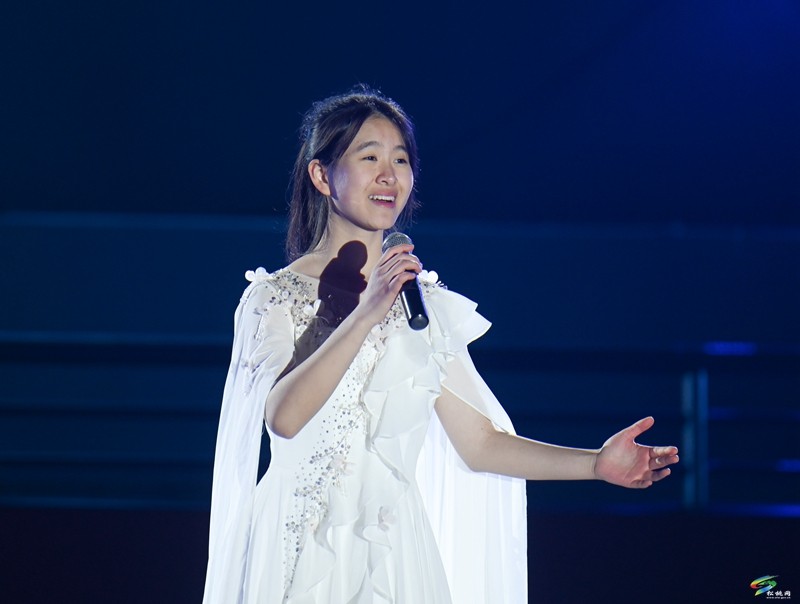 松桃民族中學慶祝建校90周年晚會今晚舉辦，彩排現(xiàn)場美圖搶先看~