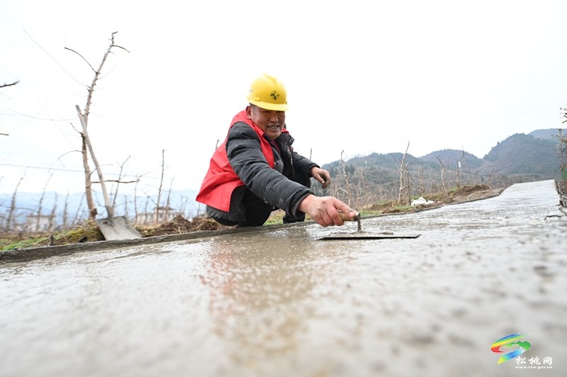 松桃：大力實施以工代賑 促進村民增收致富