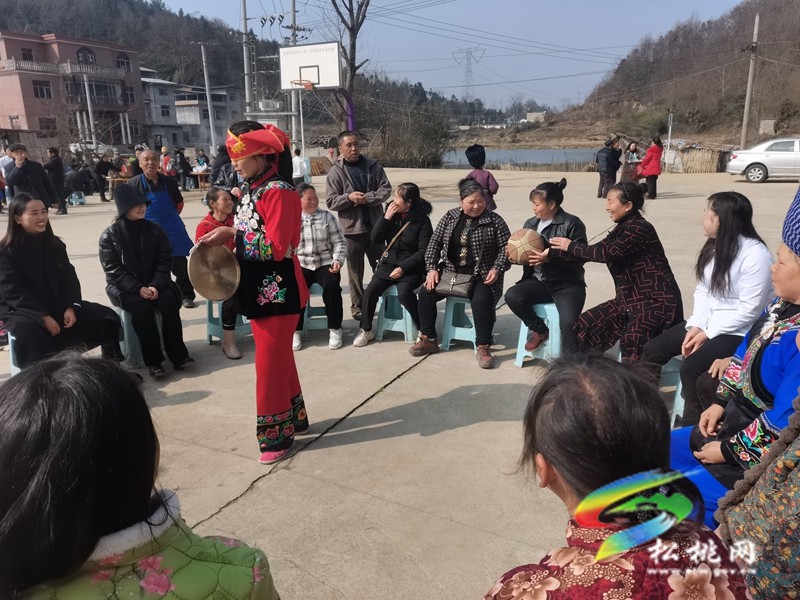 塘邊村開展慶“三八”婦女節(jié)活動(dòng)