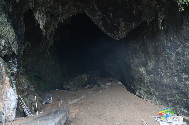 【多彩貴州·花漾中國】黃板鎮(zhèn)小灣村：洞口溶洞 魅力無窮